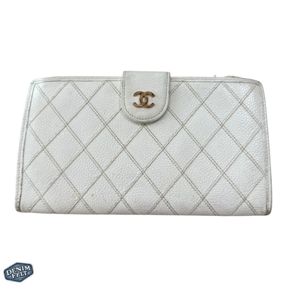 Chanel White Quilted Caviar Leather Long Snap Closure Wallet with Gold CC Logo - Picture 1 of 15